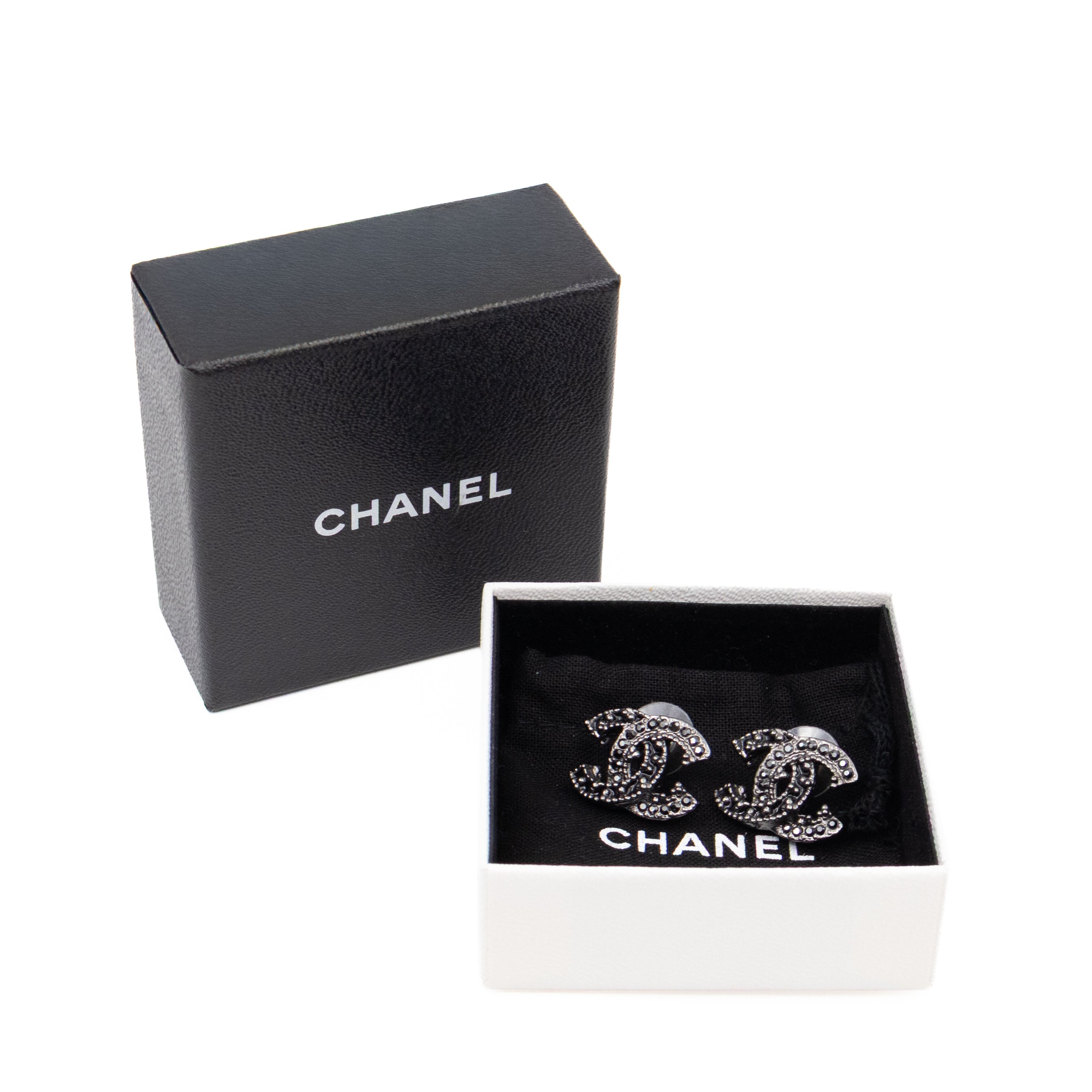 CC Crystal Earrings Black & Ruthenium
