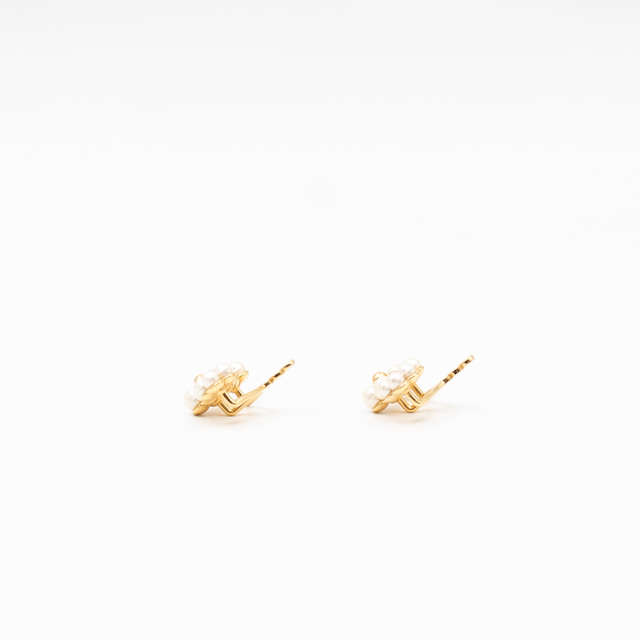 Floragram Earrings Resin Beads White & Gold