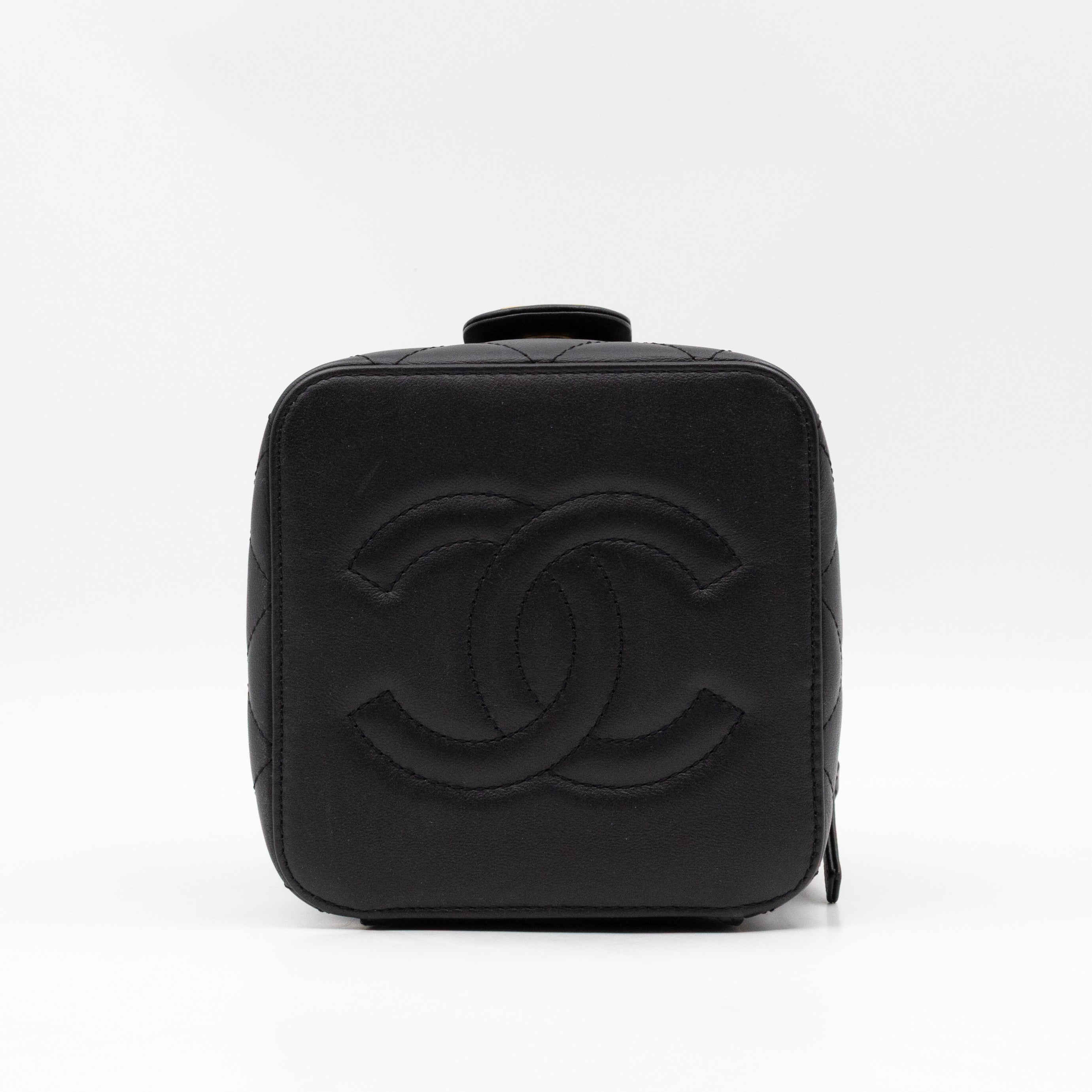 CC Chain Vanity Case Small Black Leather