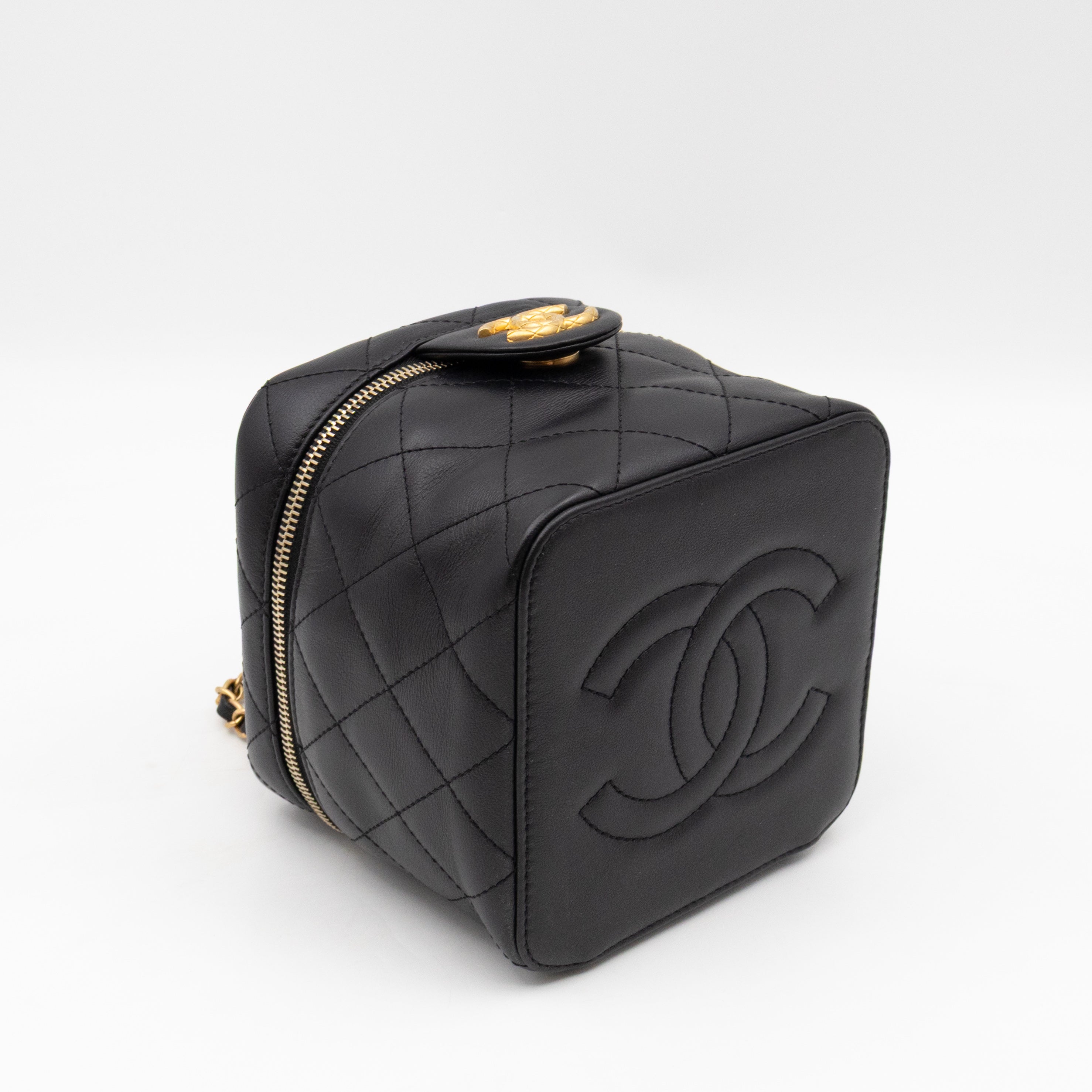 CC Chain Vanity Case Small Black Leather