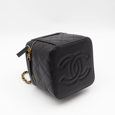 CC Chain Vanity Case Small Black Leather