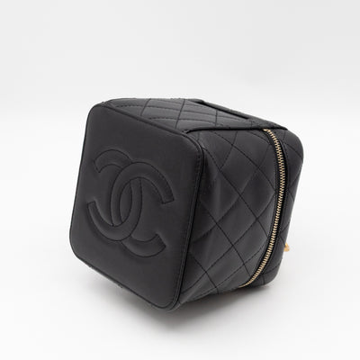 CC Chain Vanity Case Small Black Leather