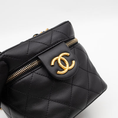 CC Chain Vanity Case Small Black Leather