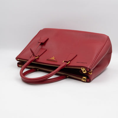 Galleria Large Double Zip Red Saffiano Leather