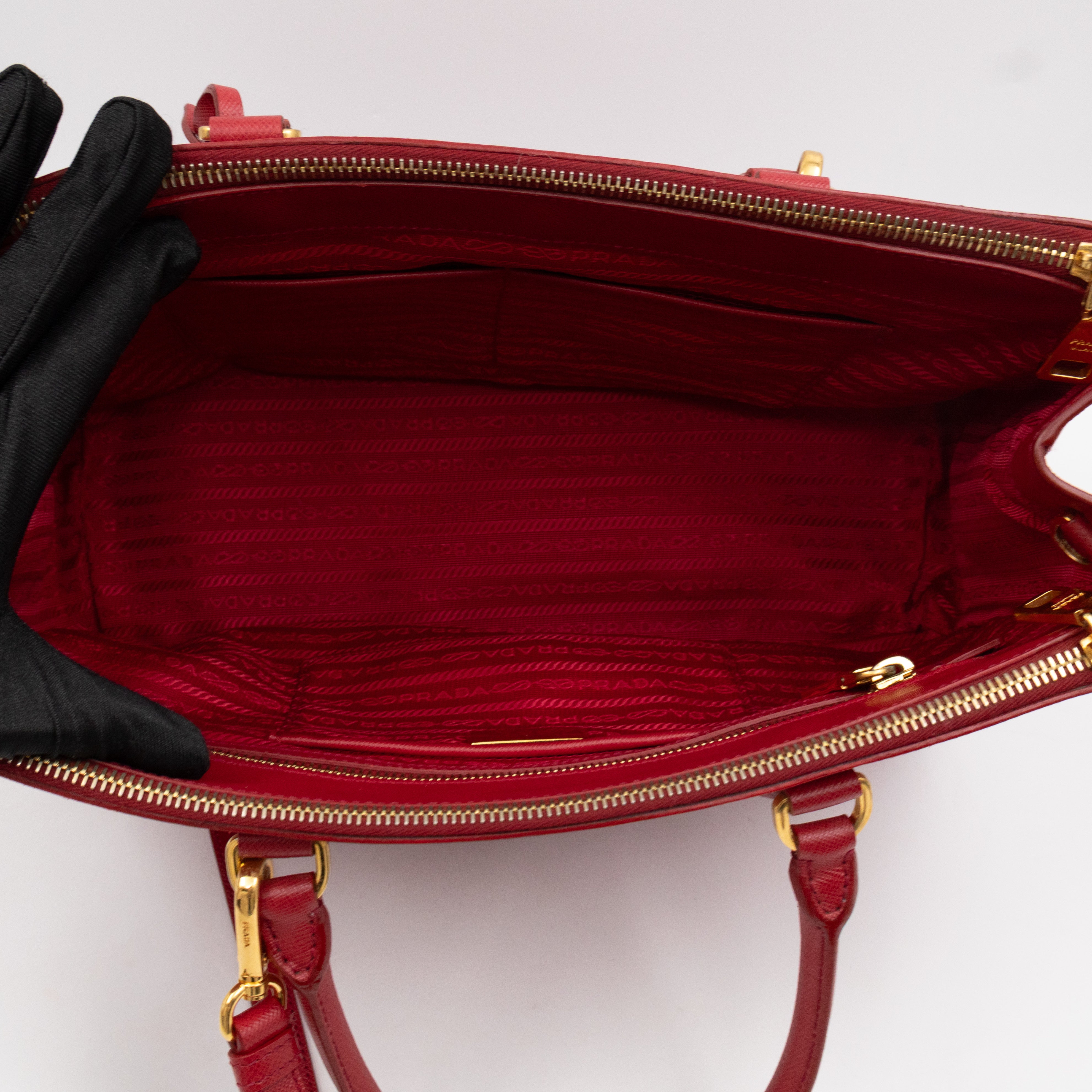 Galleria Large Double Zip Red Saffiano Leather