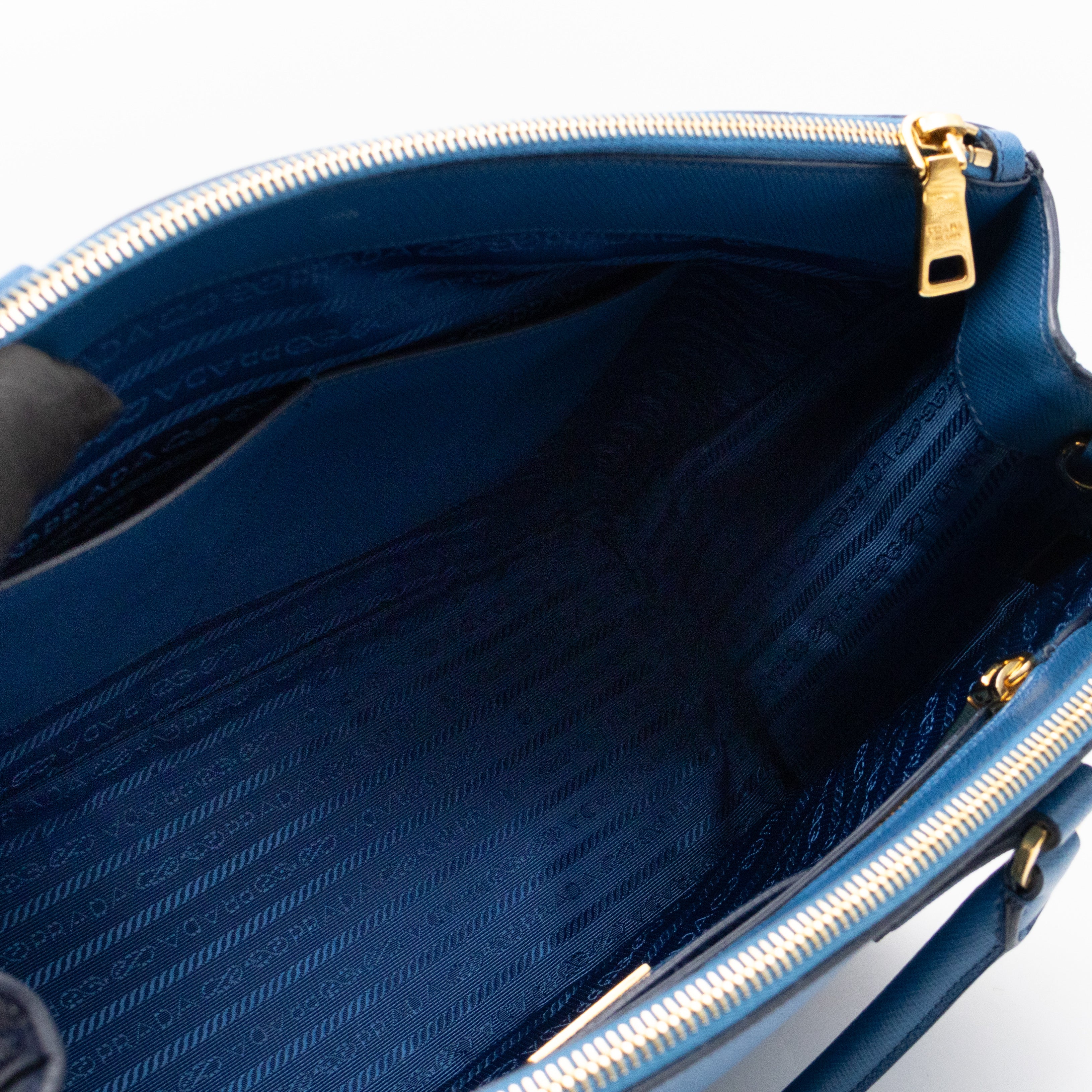 Galleria Medium Double Zip Blue Two Tone Saffiano Leather