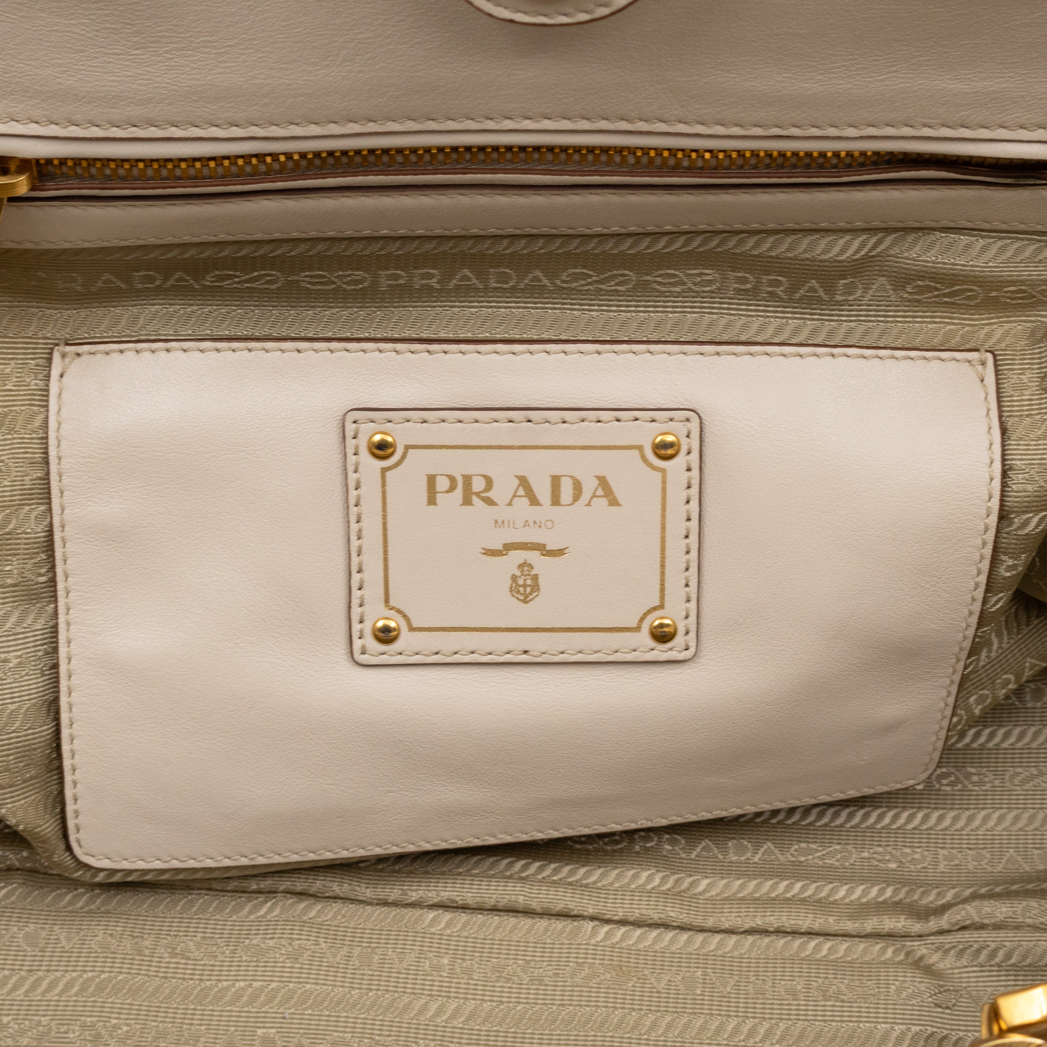 Shoulder Tote Bag White Vitello Daino Leather