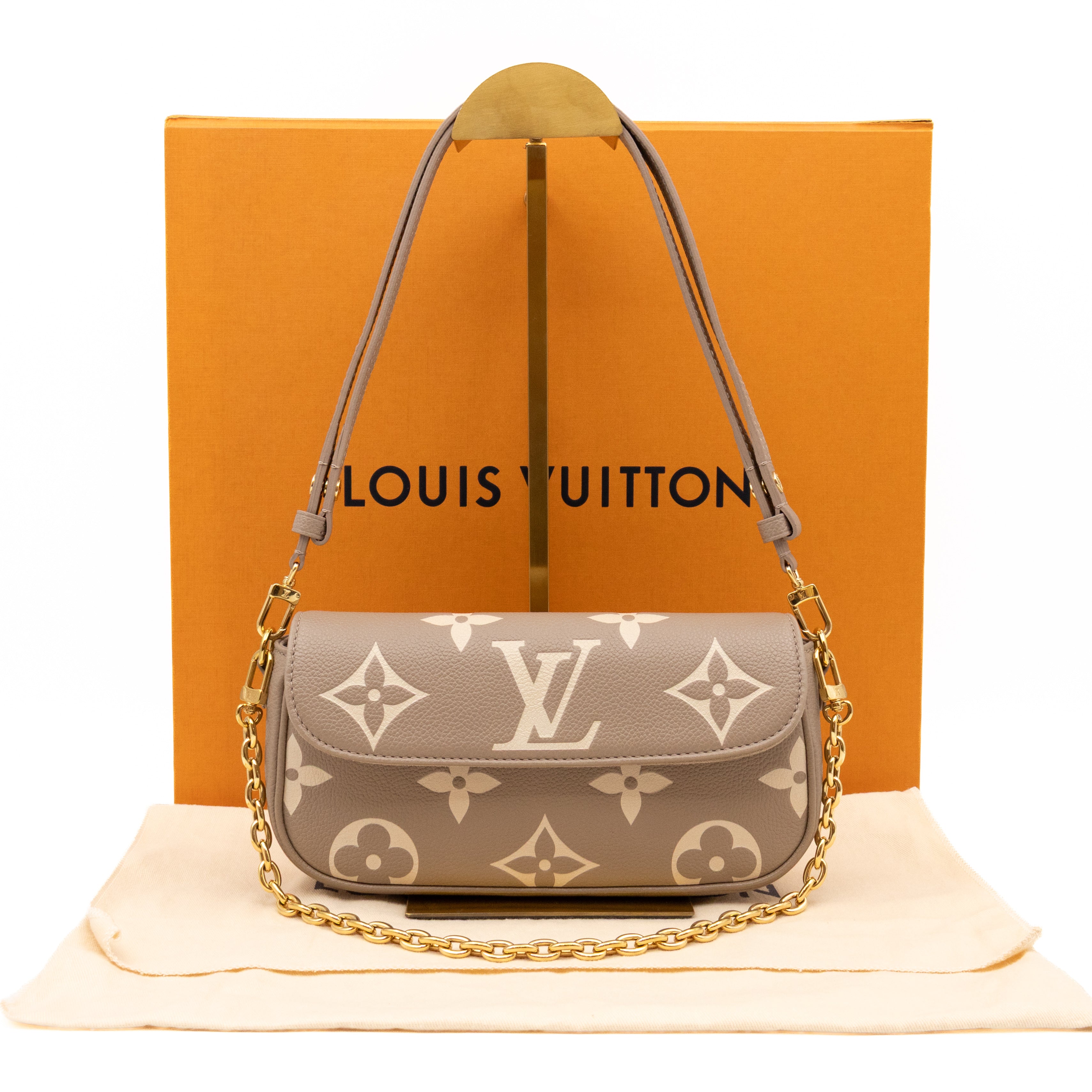 Ivy Wallet On Chain Bicolor Monogram Empreinte Leather