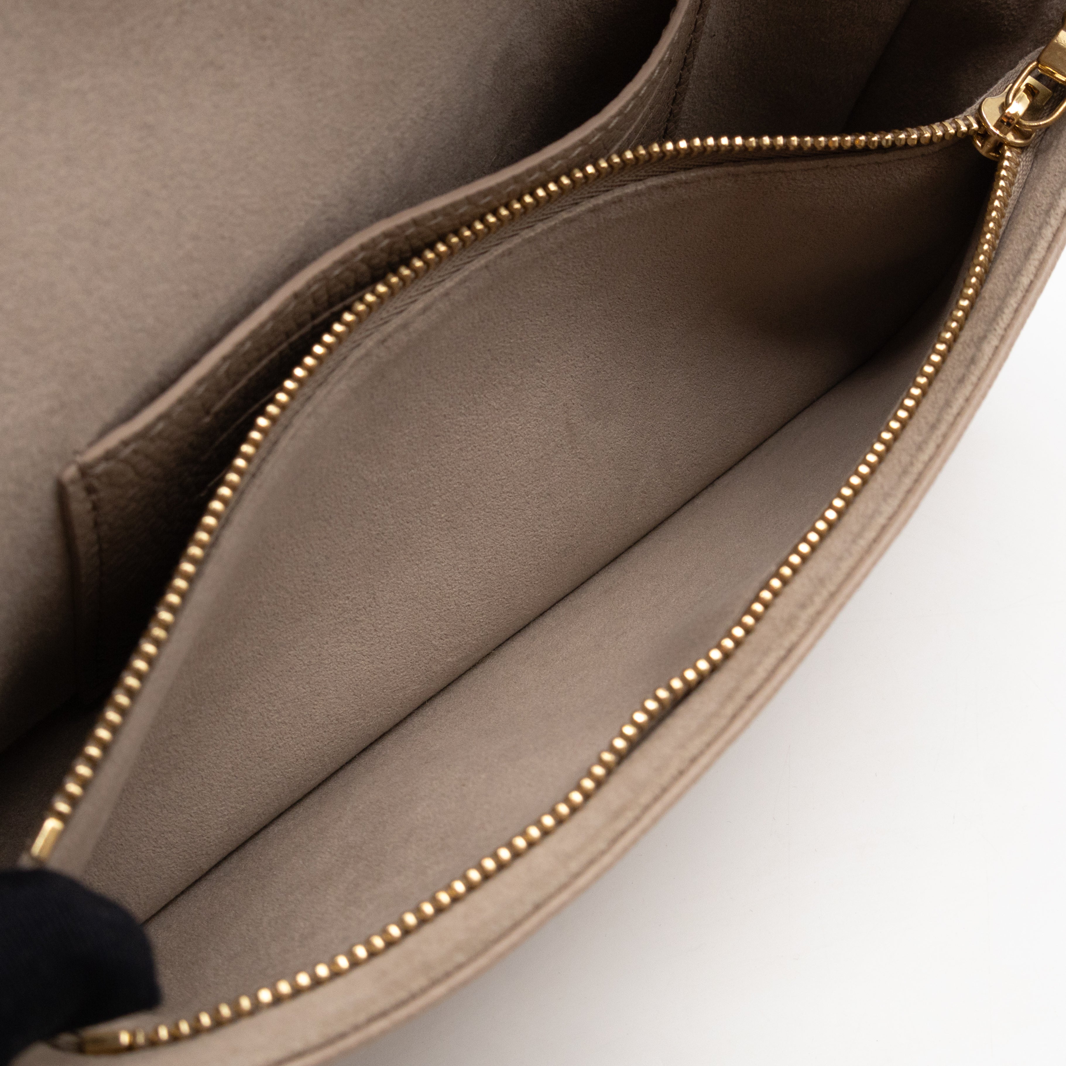 Ivy Wallet On Chain Bicolor Monogram Empreinte Leather