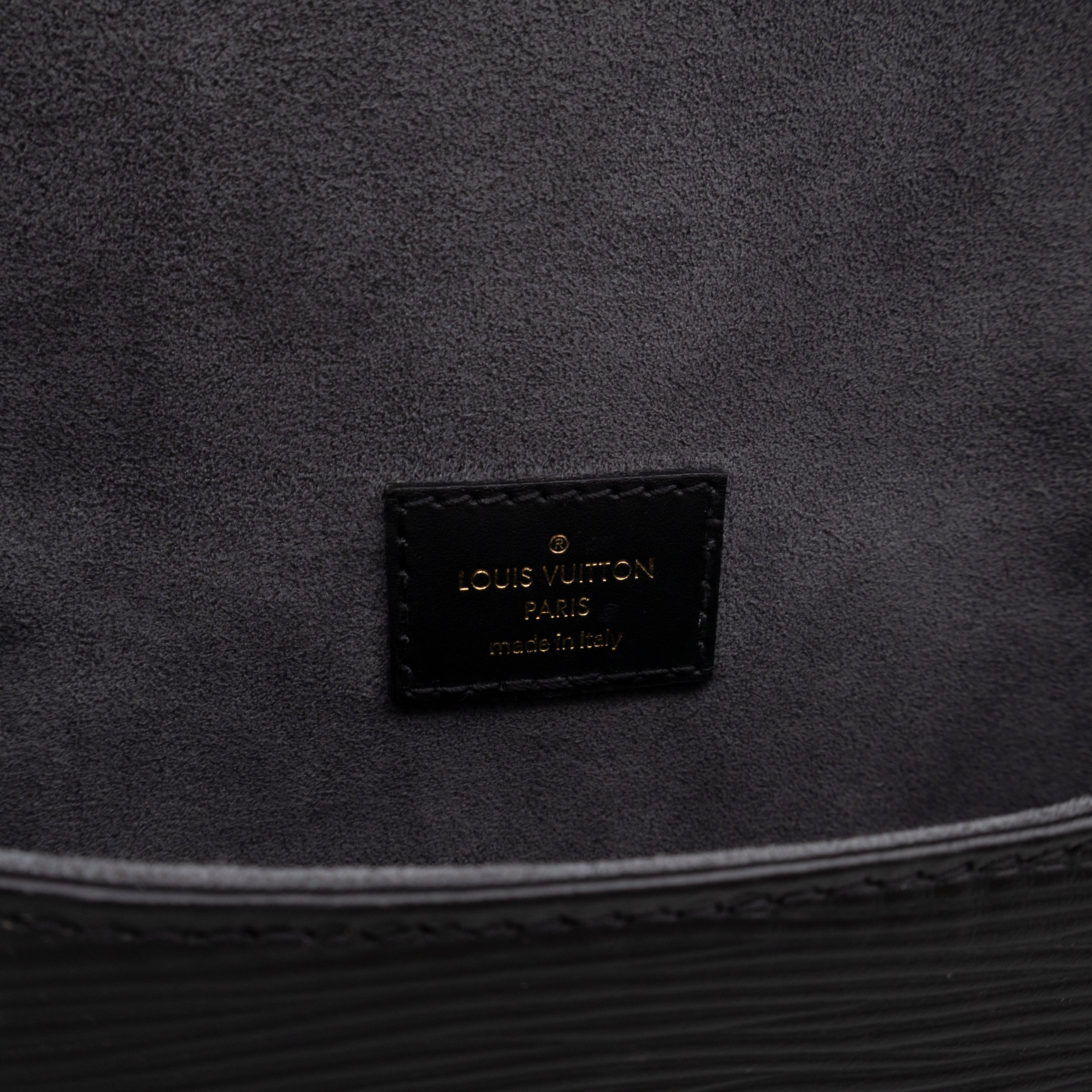 Saumur BB Black Epi Leather