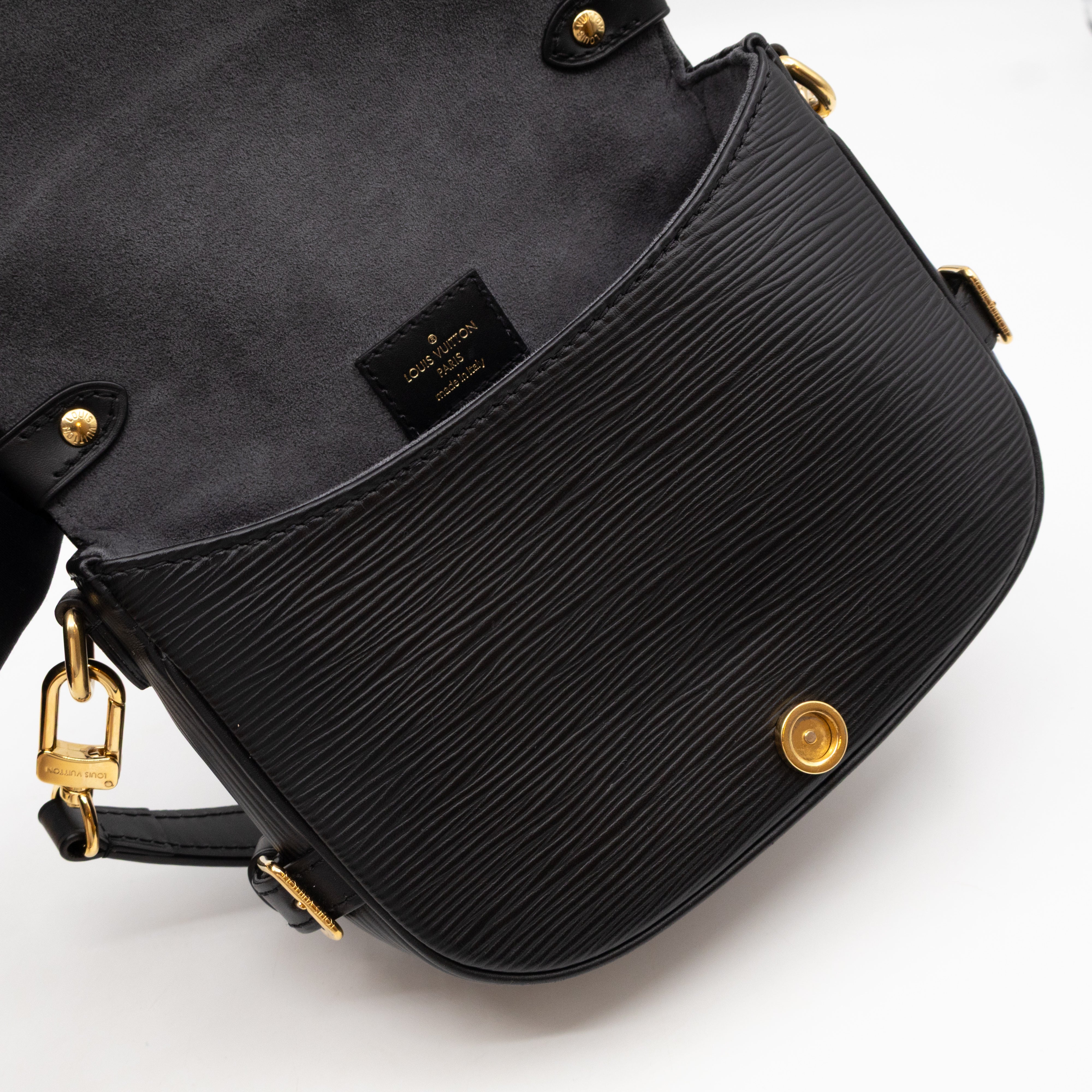 Saumur BB Black Epi Leather