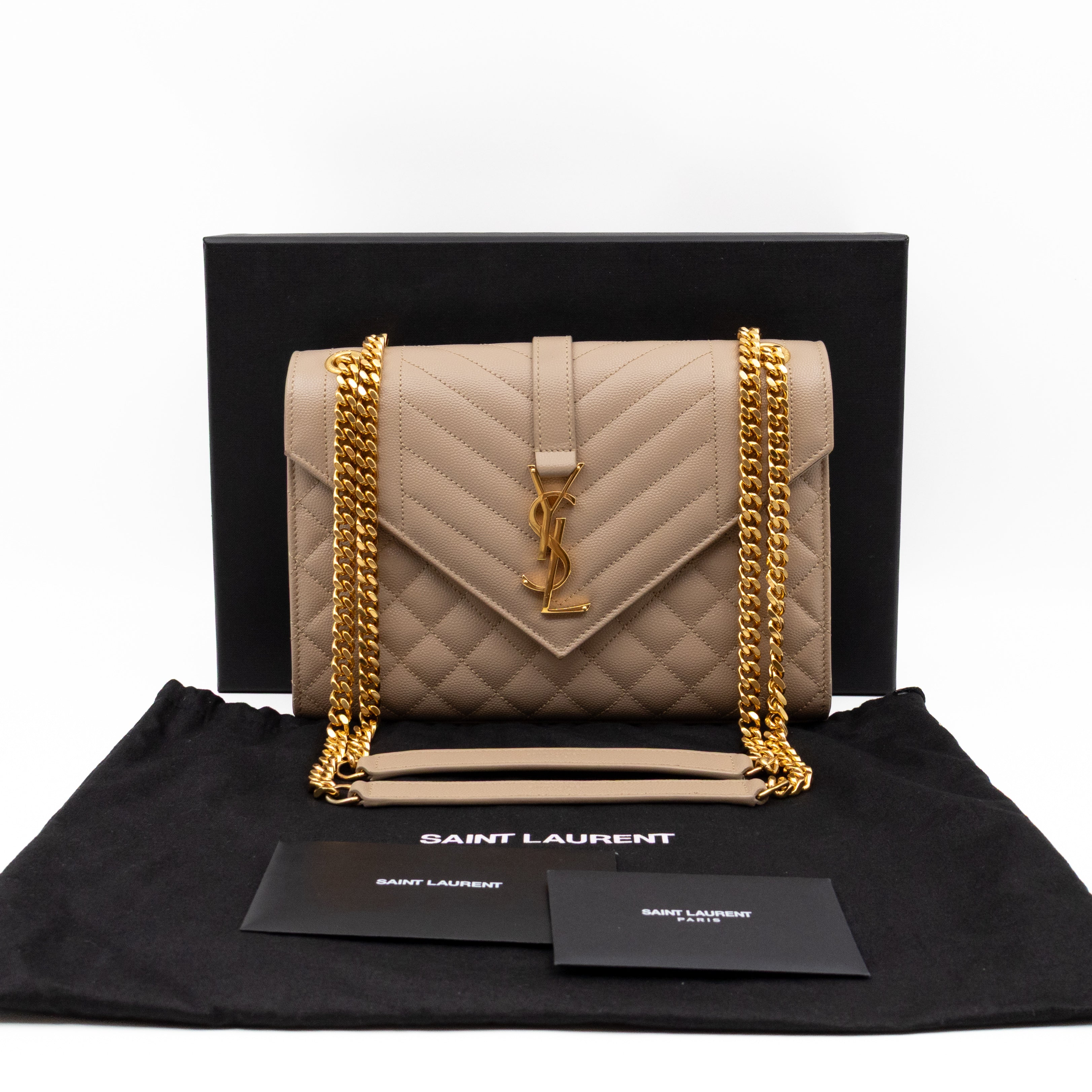 Envelope Medium Beige Quilted Grain De Poudre Embossed Leather