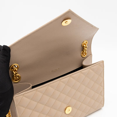 Envelope Medium Beige Quilted Grain De Poudre Embossed Leather