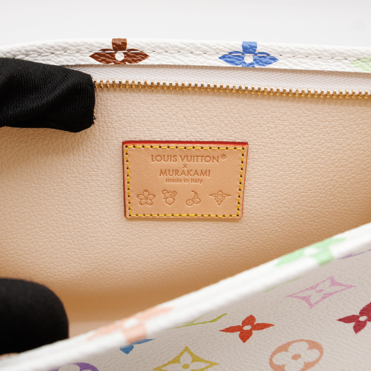 LV x TM Toiletry Pouch 19 Multicolore White