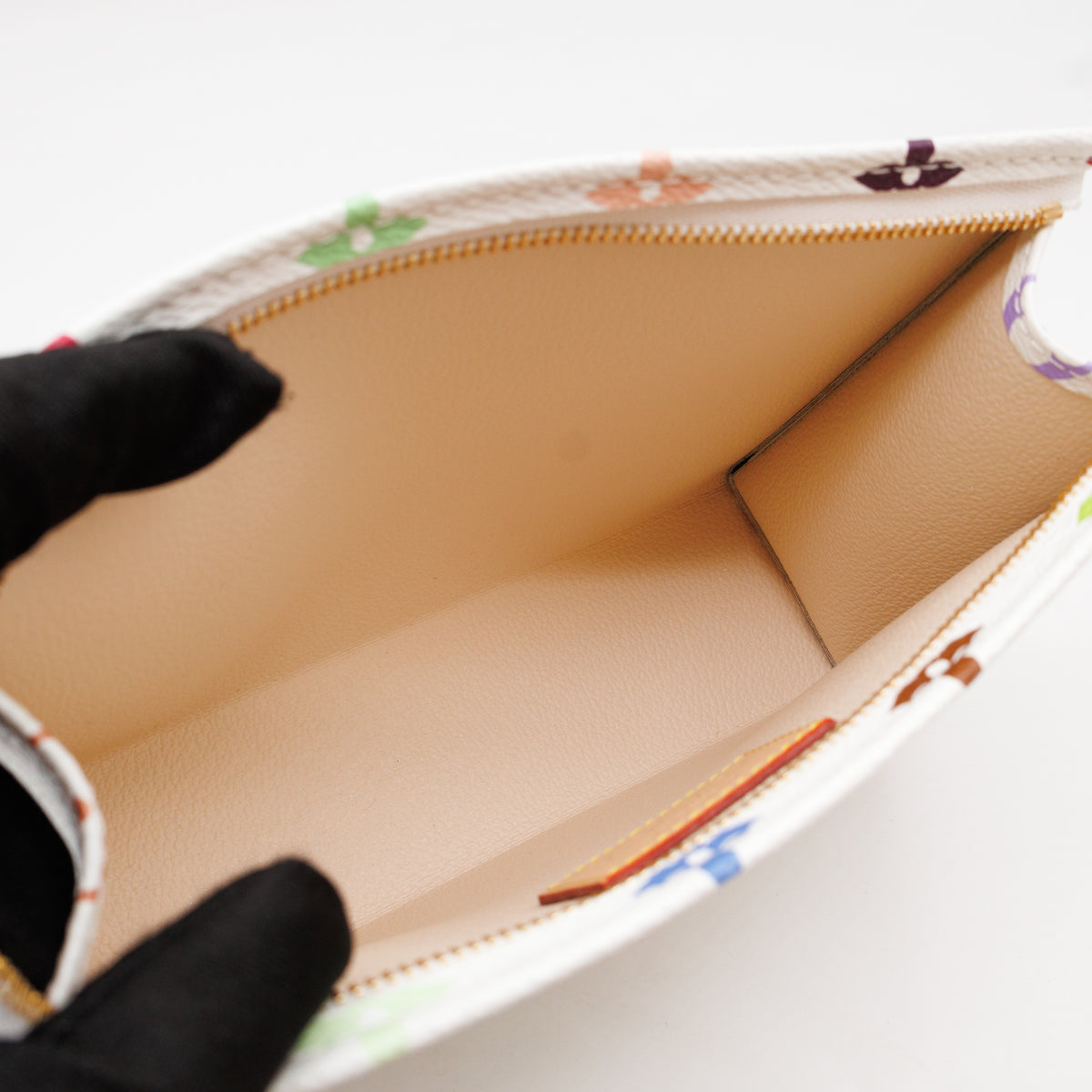 LV x TM Toiletry Pouch 19 Multicolore White