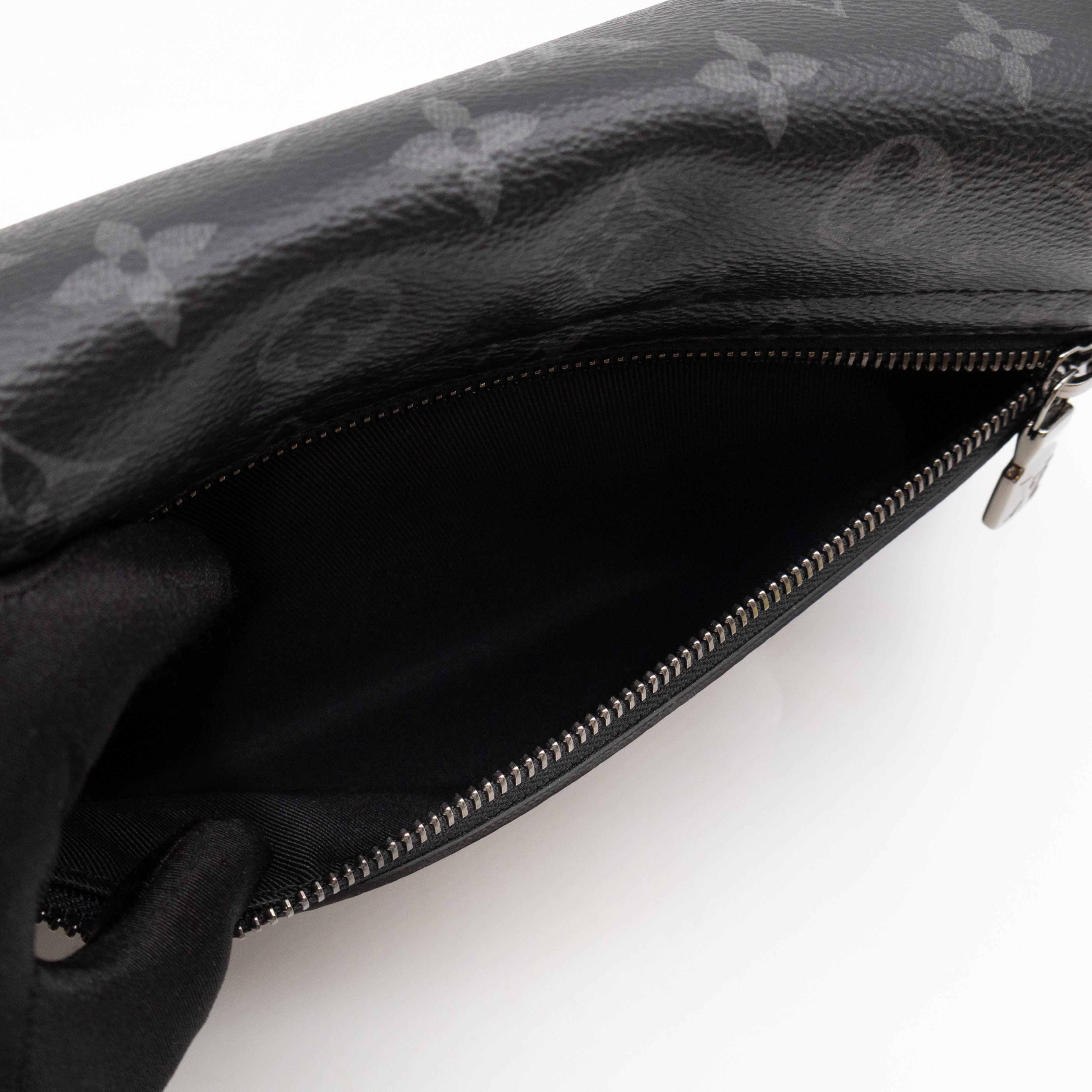 District PM Messenger Bag Monogram Eclipse