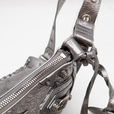 Le Cagole Shoulder Bag XS Silver Metallic Leather