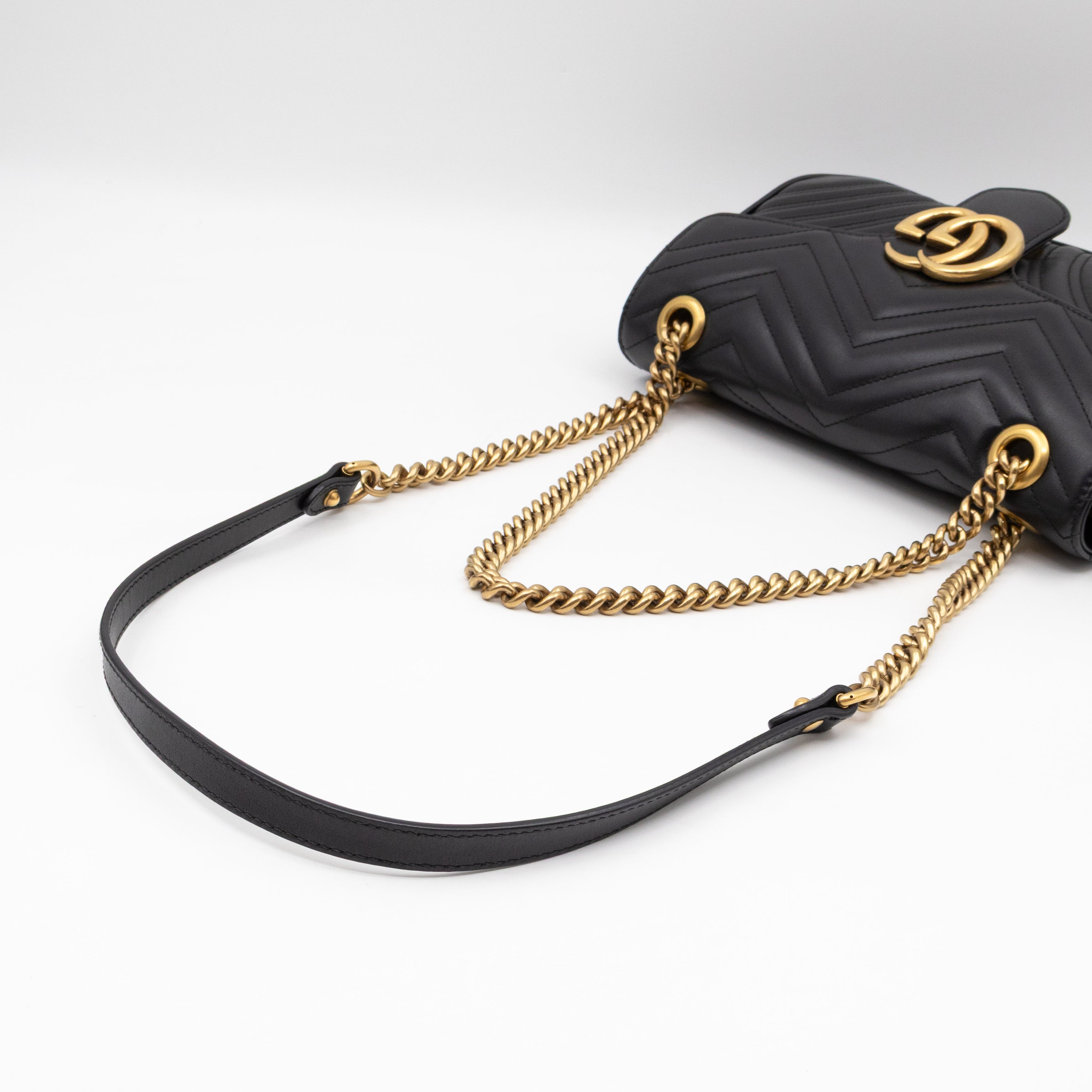 GG Marmont Medium Flap Bag Black Leather