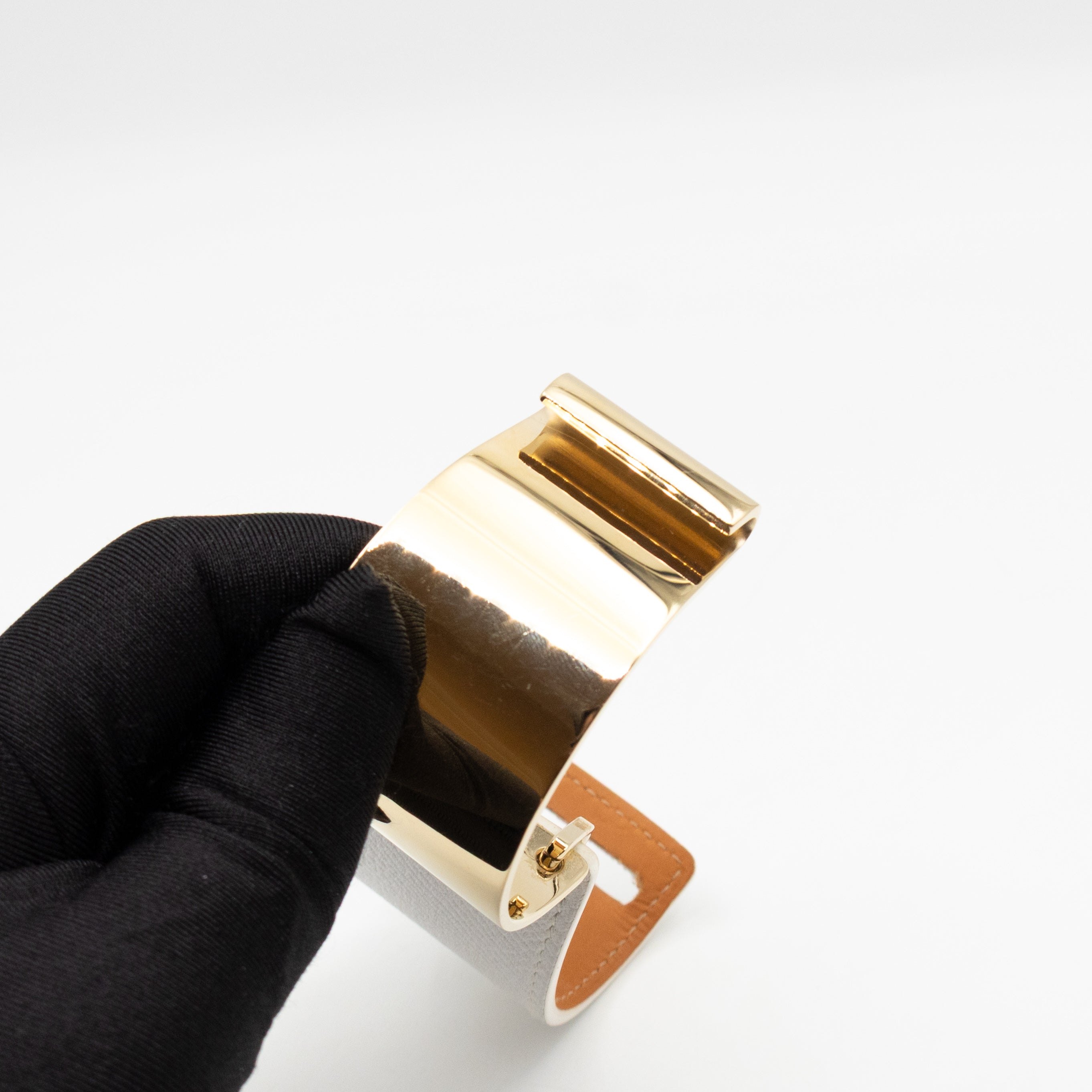 Thales Bangle Bracelet White Leather Gold