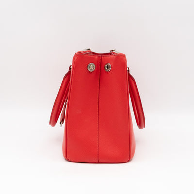 Galleria Medium Double Zip Lacca Red Saffiano Lux