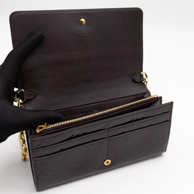 Sarah Chain Wallet Amarante Vernis