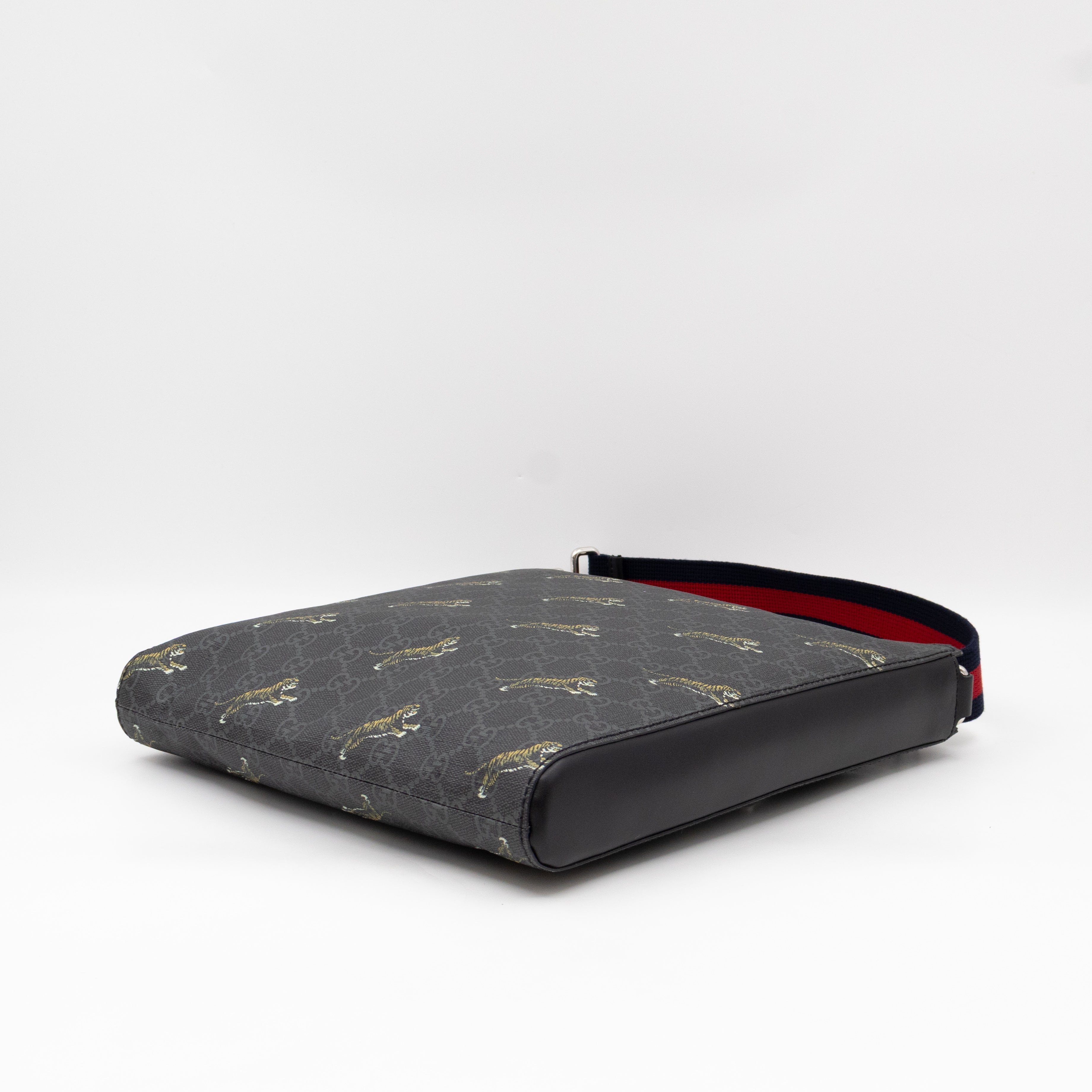Messenger Bag GG Supreme Tigers Black