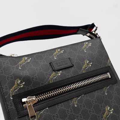 Messenger Bag GG Supreme Tigers Black