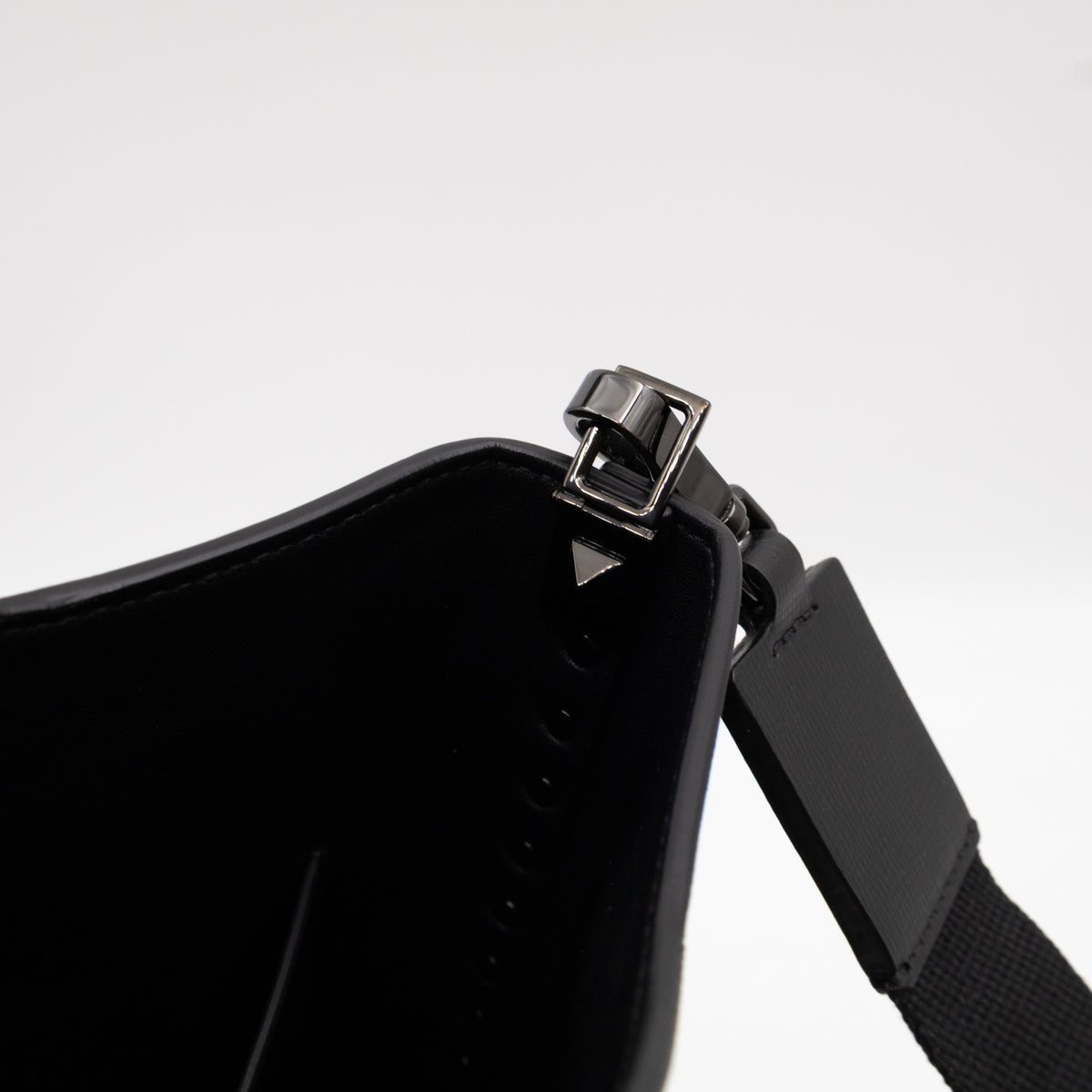 Rockstud Crossbody Bag Black Leather