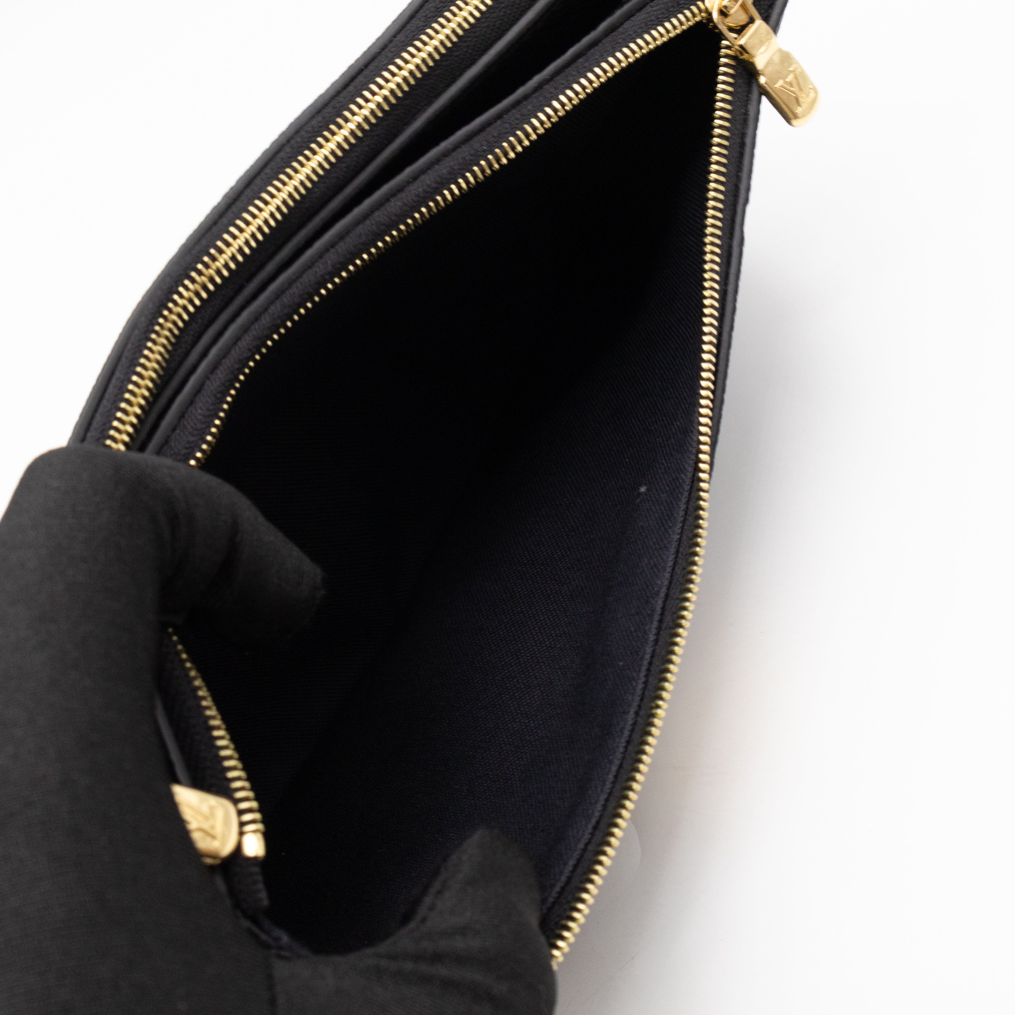 Pochette Liv Black Monogram Empreinte
