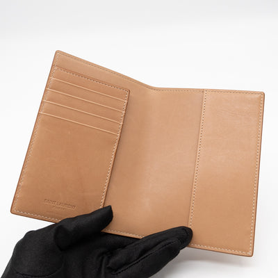 Logo Passport Cover Beige Leather