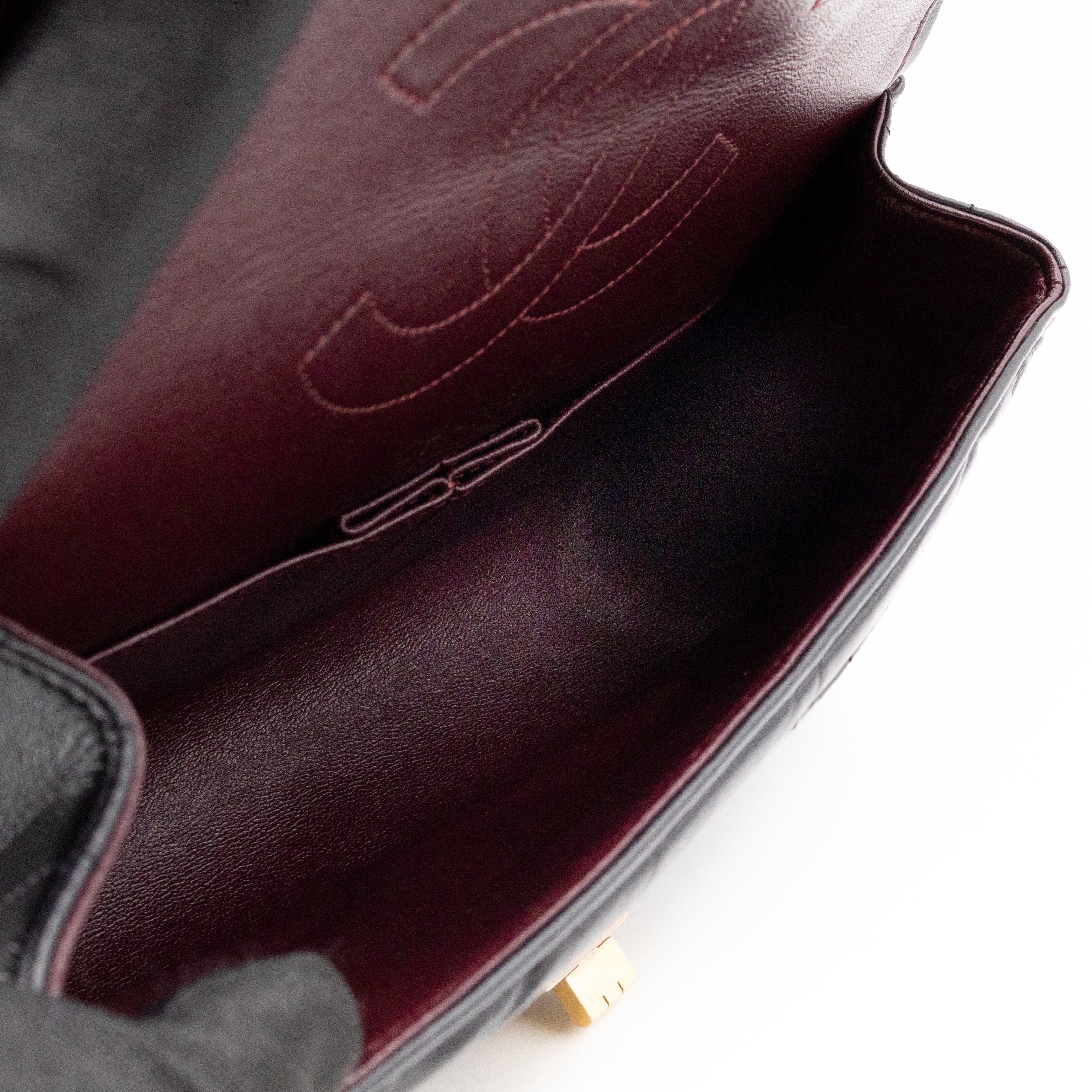 2.55 Reissue 225 Double Flap Bag Chevron Black Leather