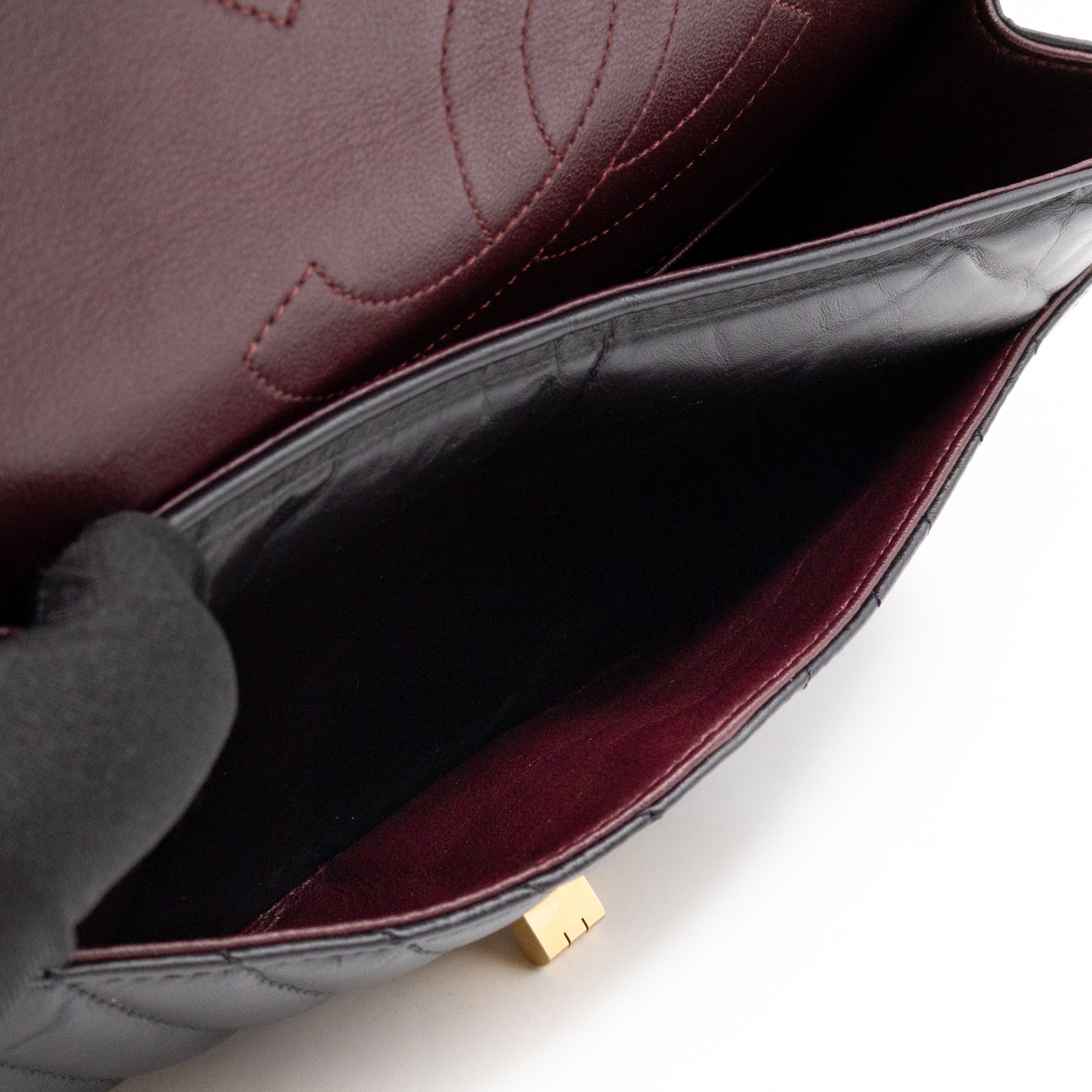 2.55 Reissue 225 Double Flap Bag Chevron Black Leather