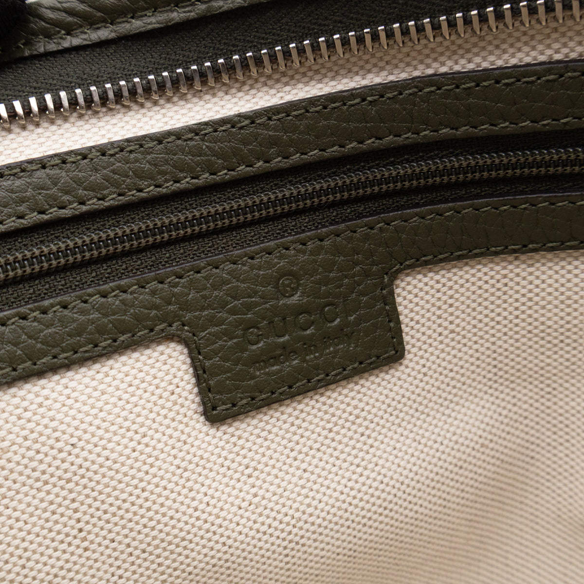 Jumbo GG Pouch Green Leather