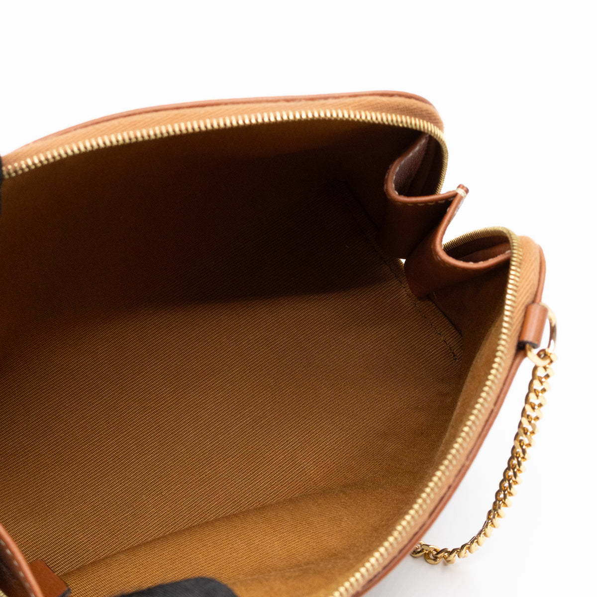 Clutch on Chain Triomphe Canvas Brown