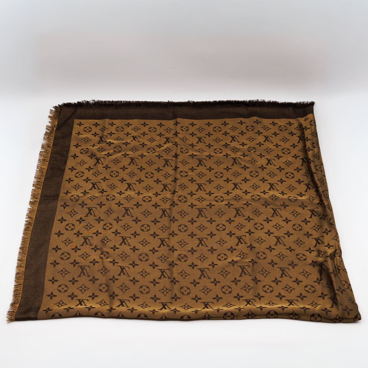 Monogram Shine Shawl Brown