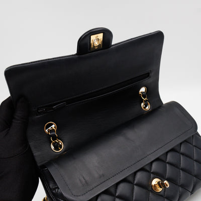 Classic Double Flap Bag Medium Black Lambskin Leather Gold