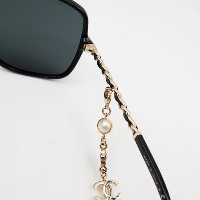 Square Sunglasses With Chanel Chain