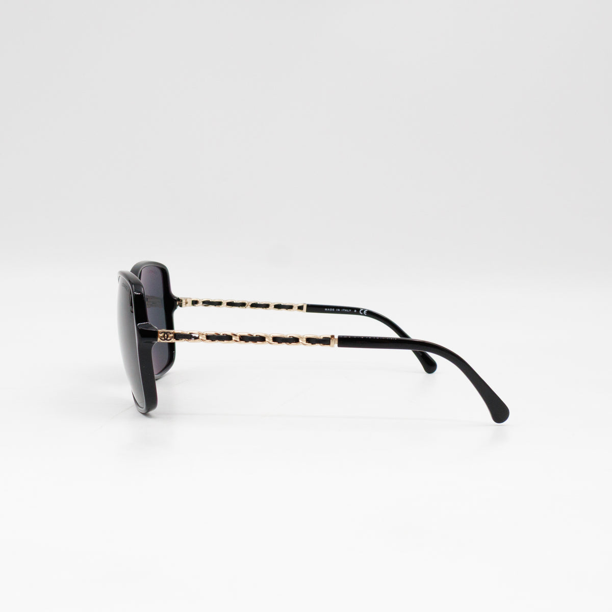 Square Sunglasses With Chanel Chain