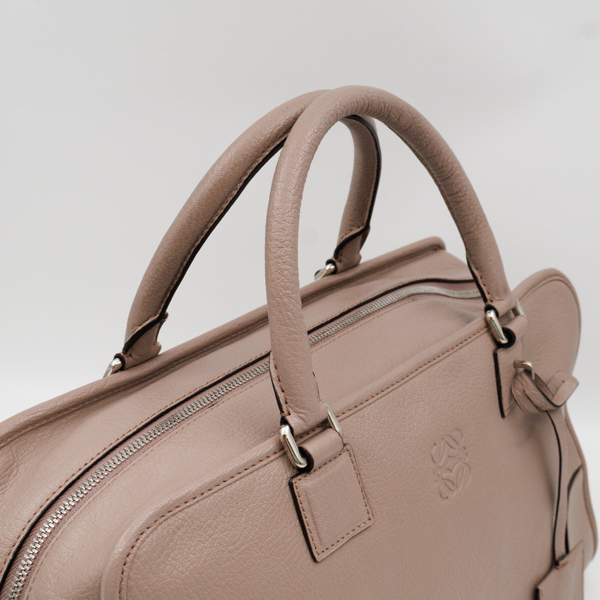 Amazona 36 Handbag Taupe Leather