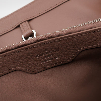 Capucines MM Beige Taurillon Leather