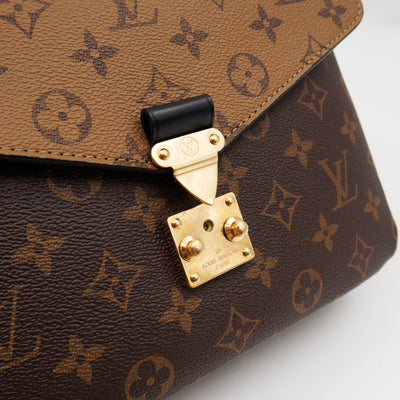 Pochette Metis Monogram Reverse