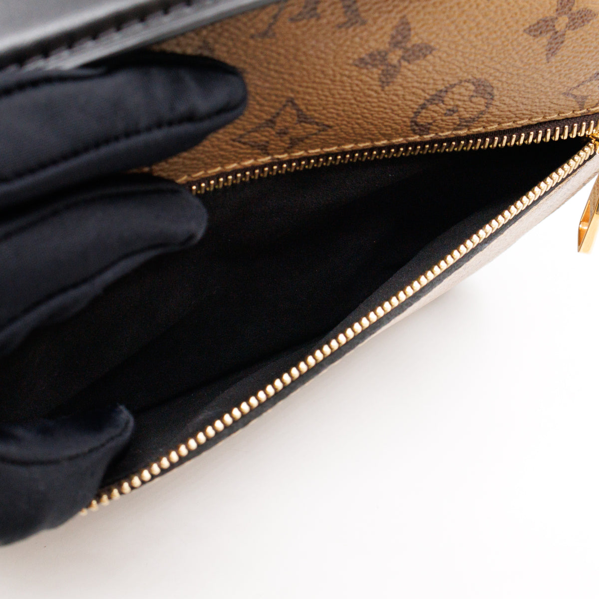 Pochette Metis Monogram Reverse