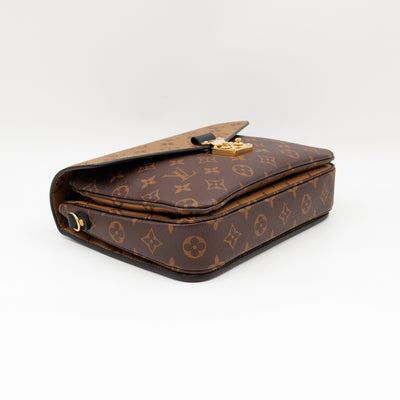 Pochette Metis Monogram Reverse