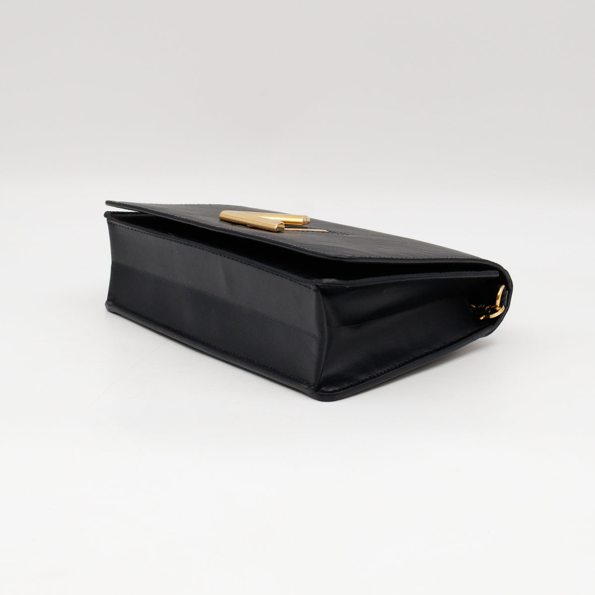 Twist Belt Chain Wallet Epi Leather Black