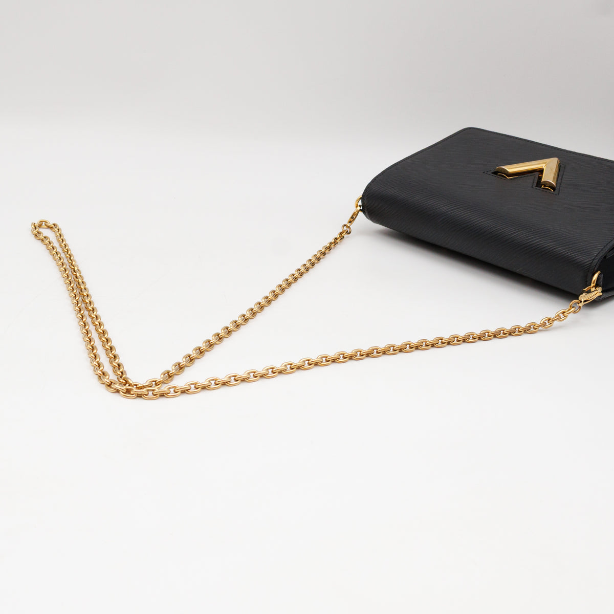 Twist Belt Chain Wallet Epi Leather Black