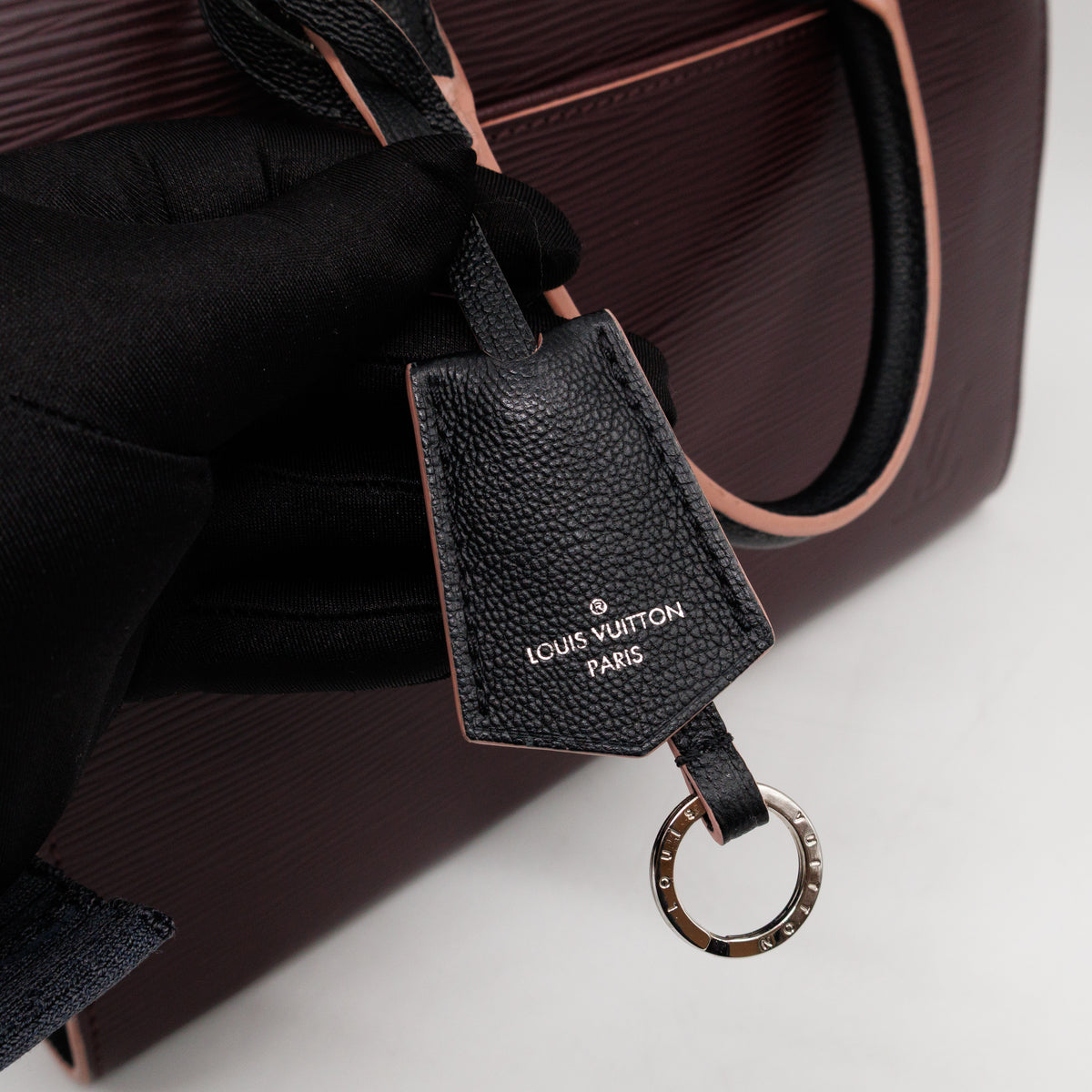 Vaneau MM Violet Epi Leather