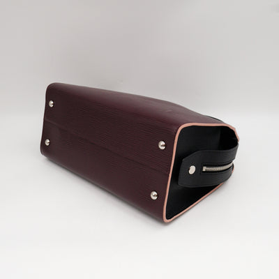 Vaneau MM Violet Epi Leather