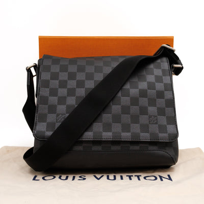 District PM Damier Infini Onyx