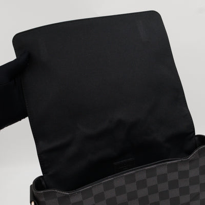 District PM Damier Infini Onyx