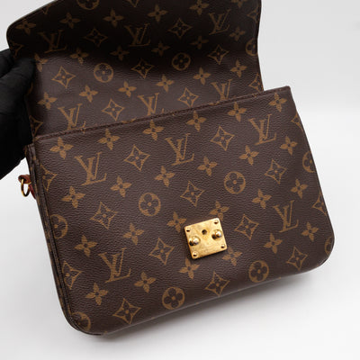 Pochette Metis Monogram